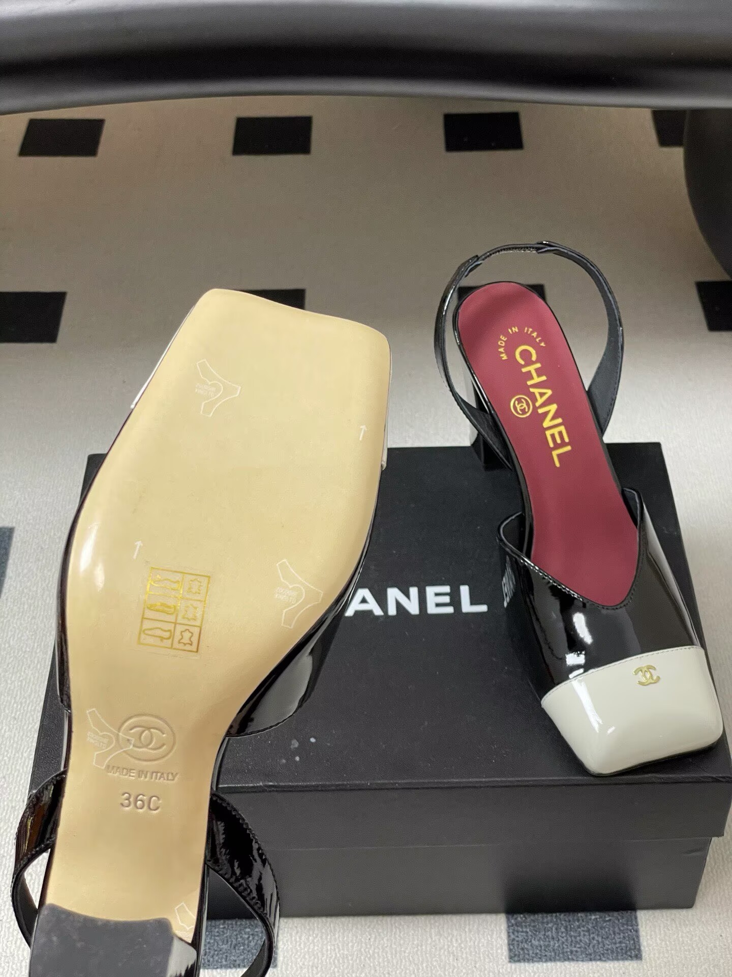 Chanel Pumps Lambskin heel G47189 White&Black Chanel Pumps Lambskin heel G47189 White&Black