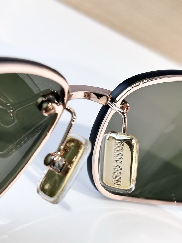 miumiu Sunglasses MMS00040-1