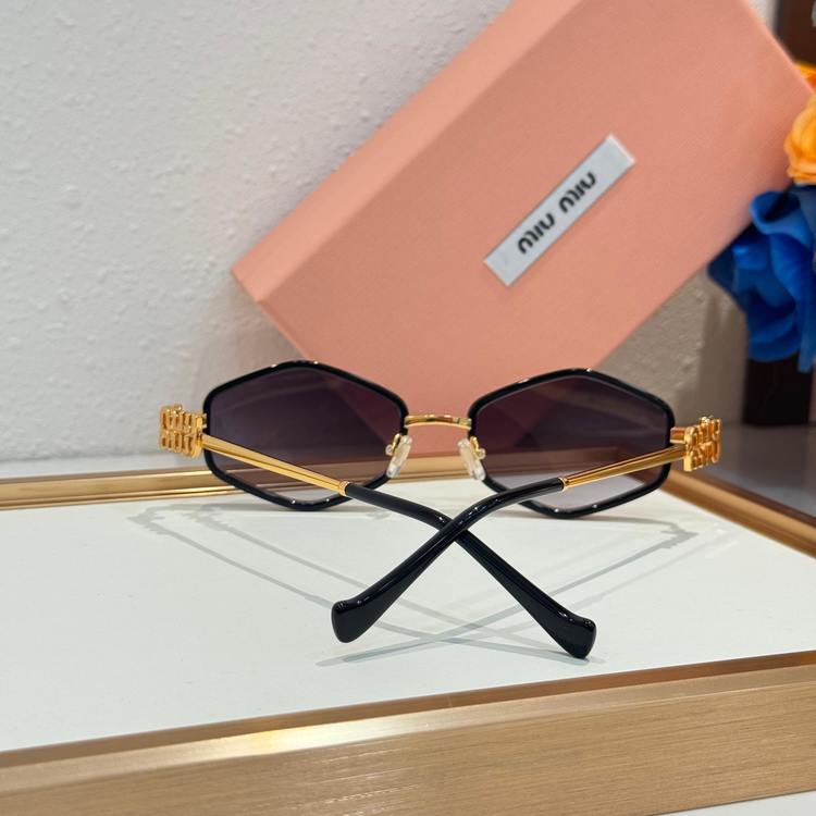 miumiu Sunglasses MMS00047-1 miumiu Sunglasses MMS00047-1