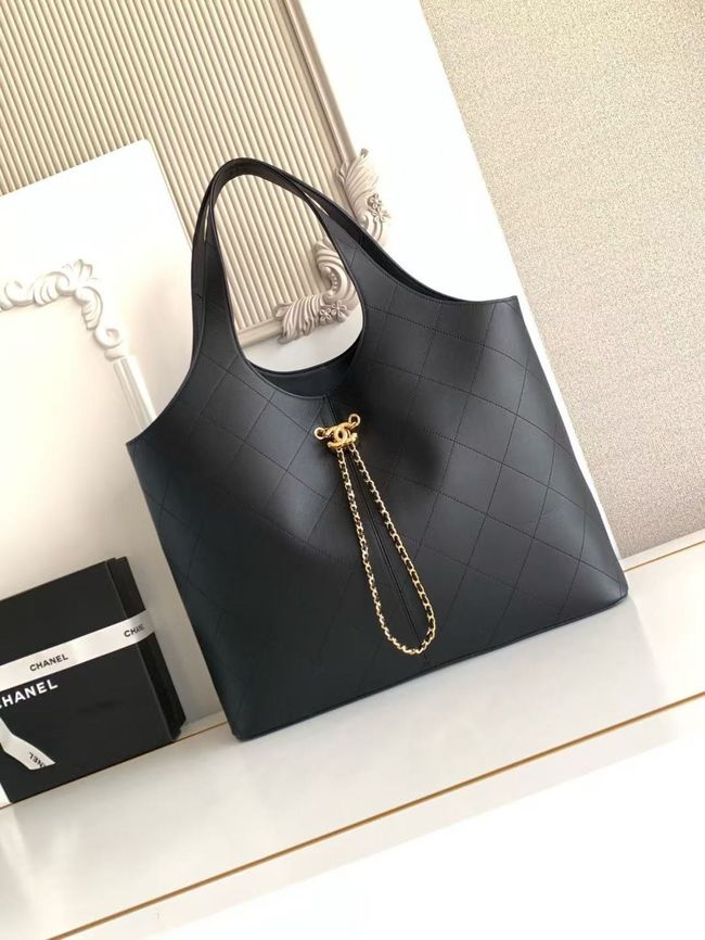 CHANEL large Tote AS6105 black