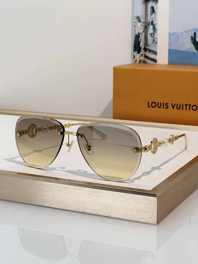 LV Sunglasses LVS00001-3