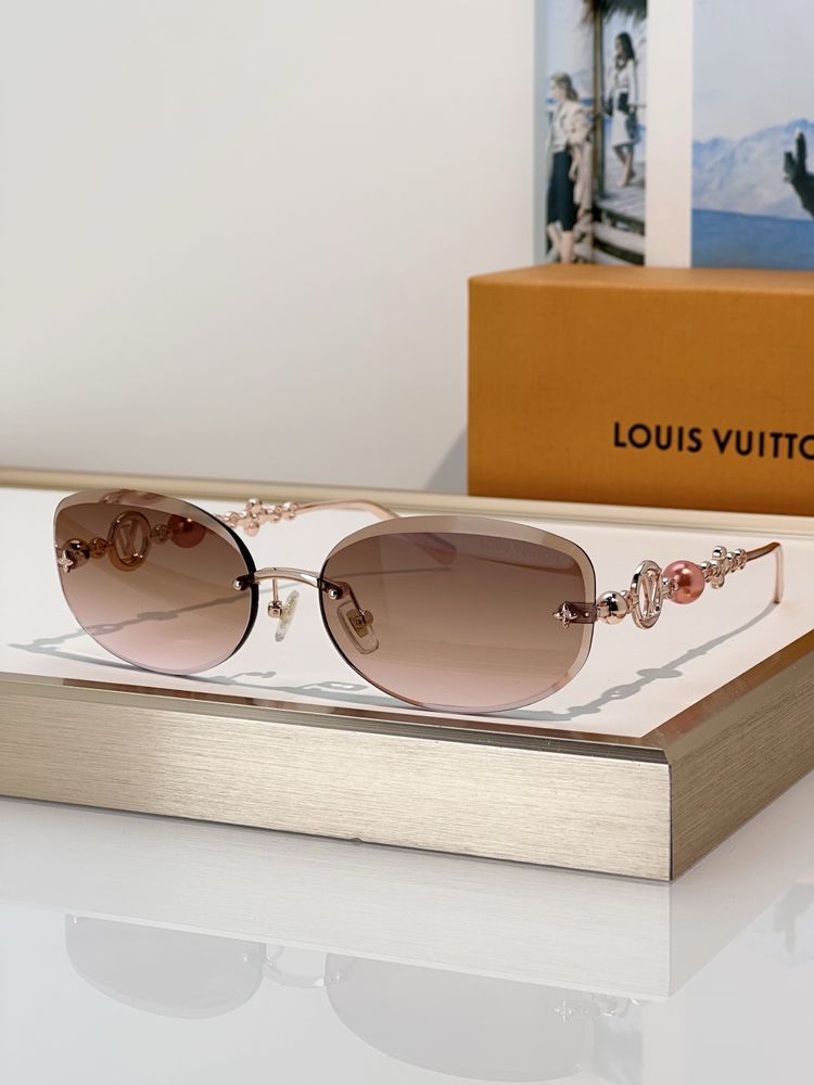 LV Sunglasses LVS00002-4