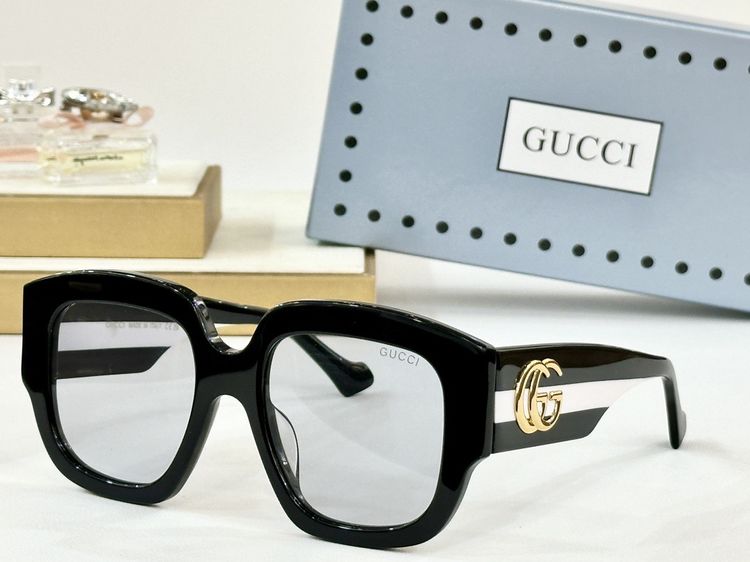 Gucci Sunglasses GUS00003-2