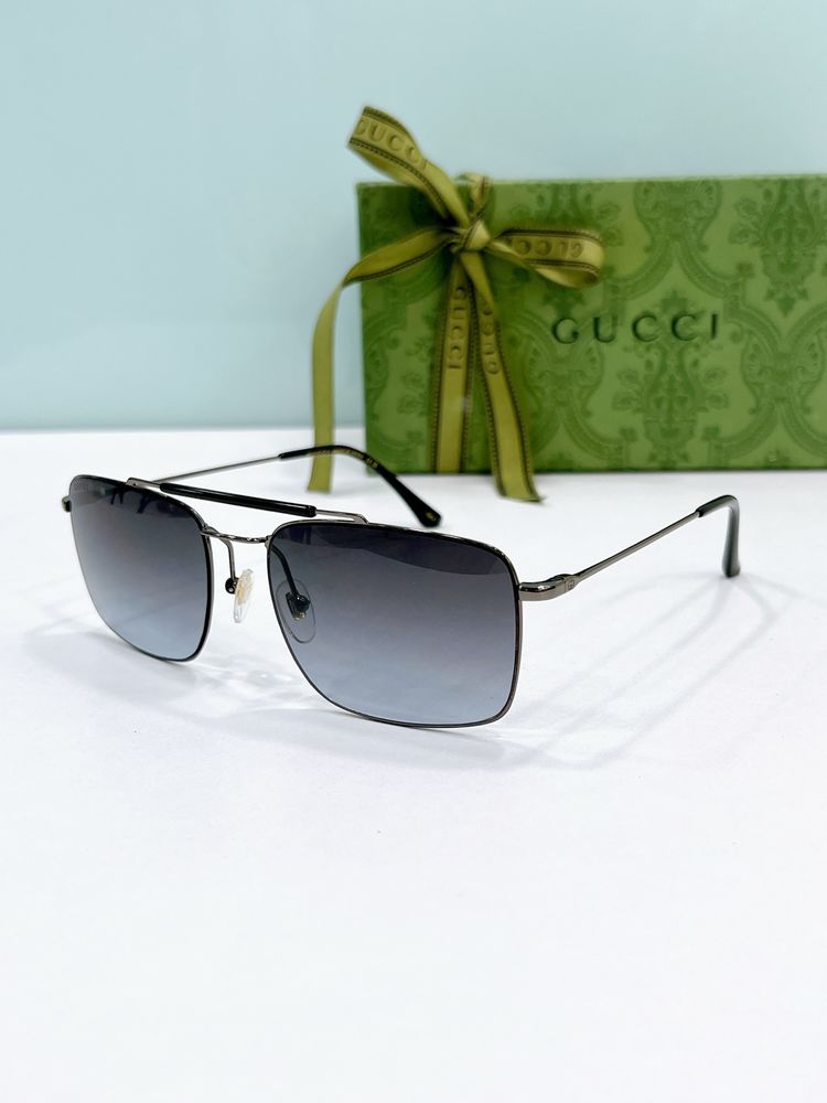 Gucci Sunglasses GUS00005-7