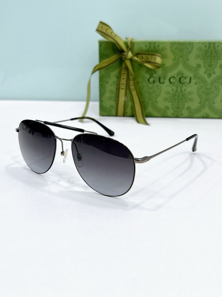 Gucci Sunglasses GUS00006-5