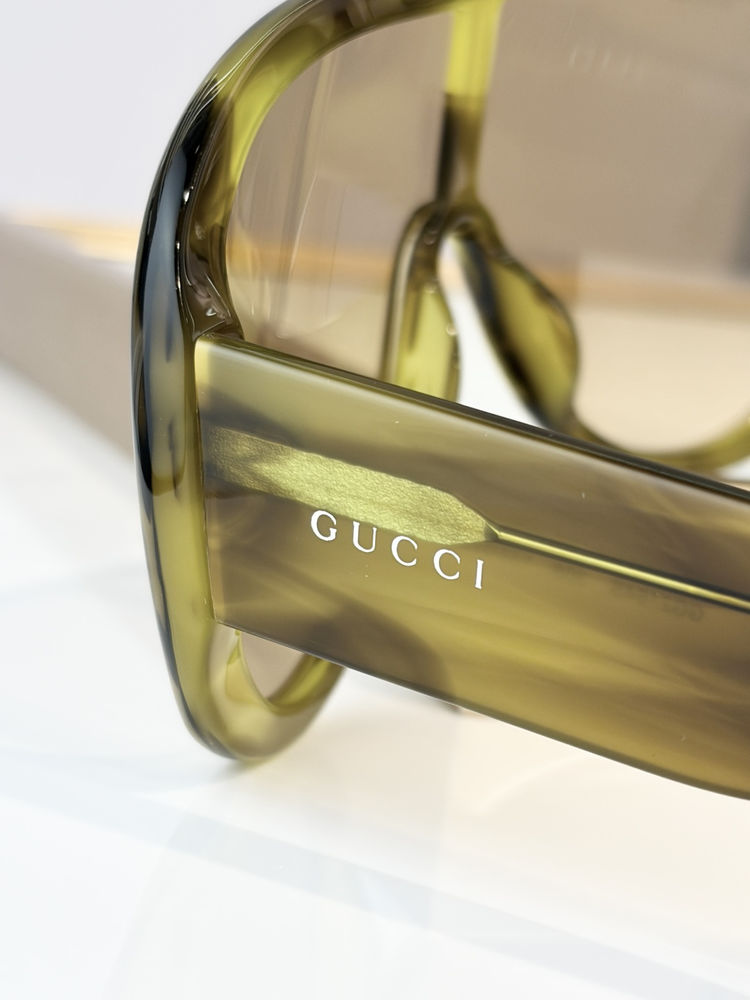 Gucci Sunglasses GUS00022-1