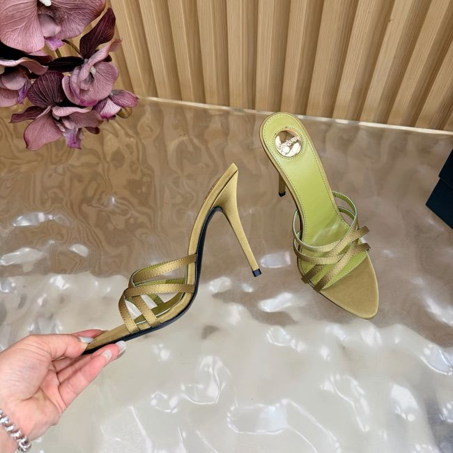 Saint Laurent in satin crepe and rhinestones Heel 9CM 69002-6 Saint Laurent in satin crepe and rhinestones Heel 9CM 69002-6
