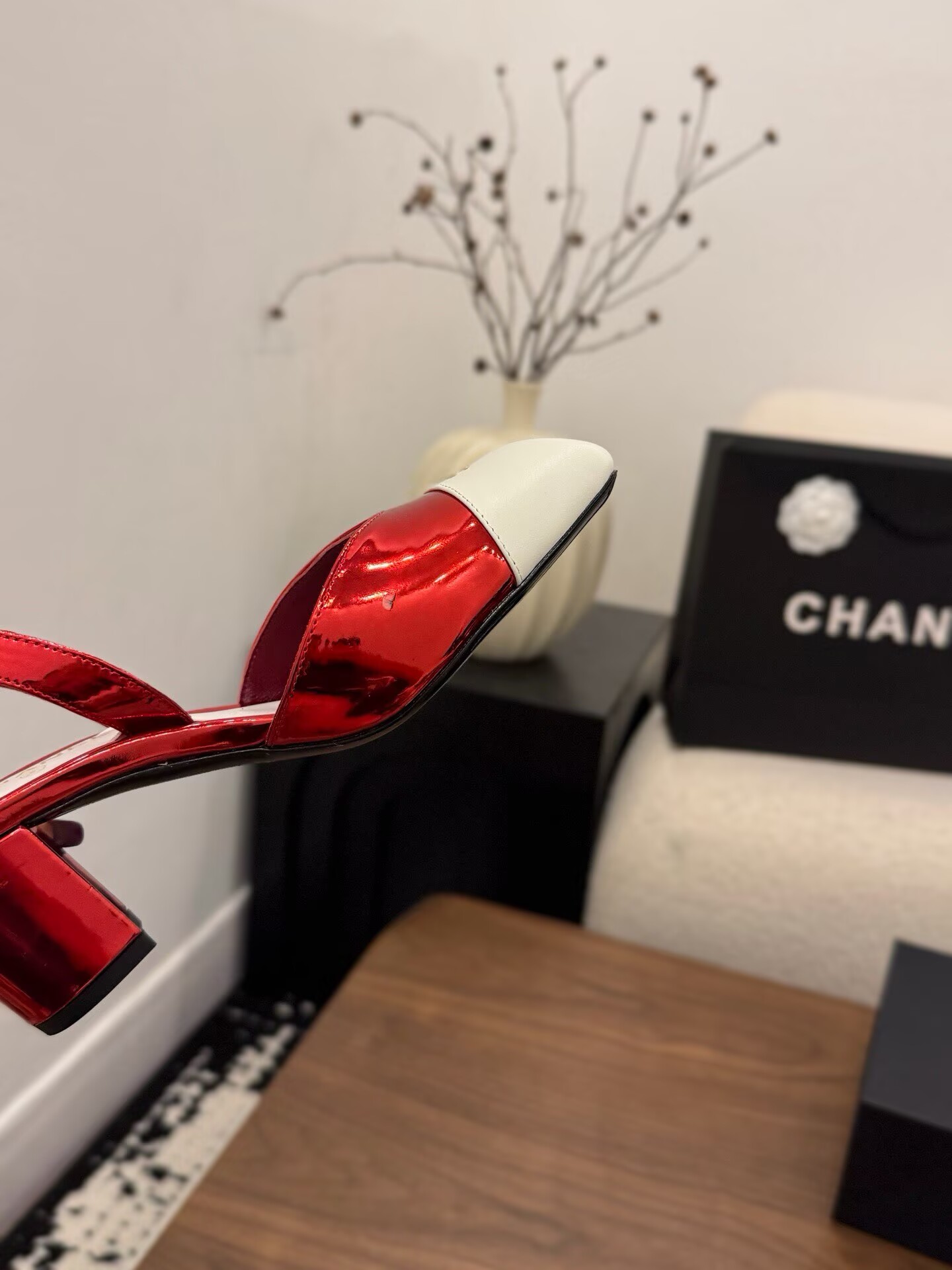 Chanel Pumps Lambskin heel G47189 White&Red Chanel Pumps Lambskin heel G47189 White&Red