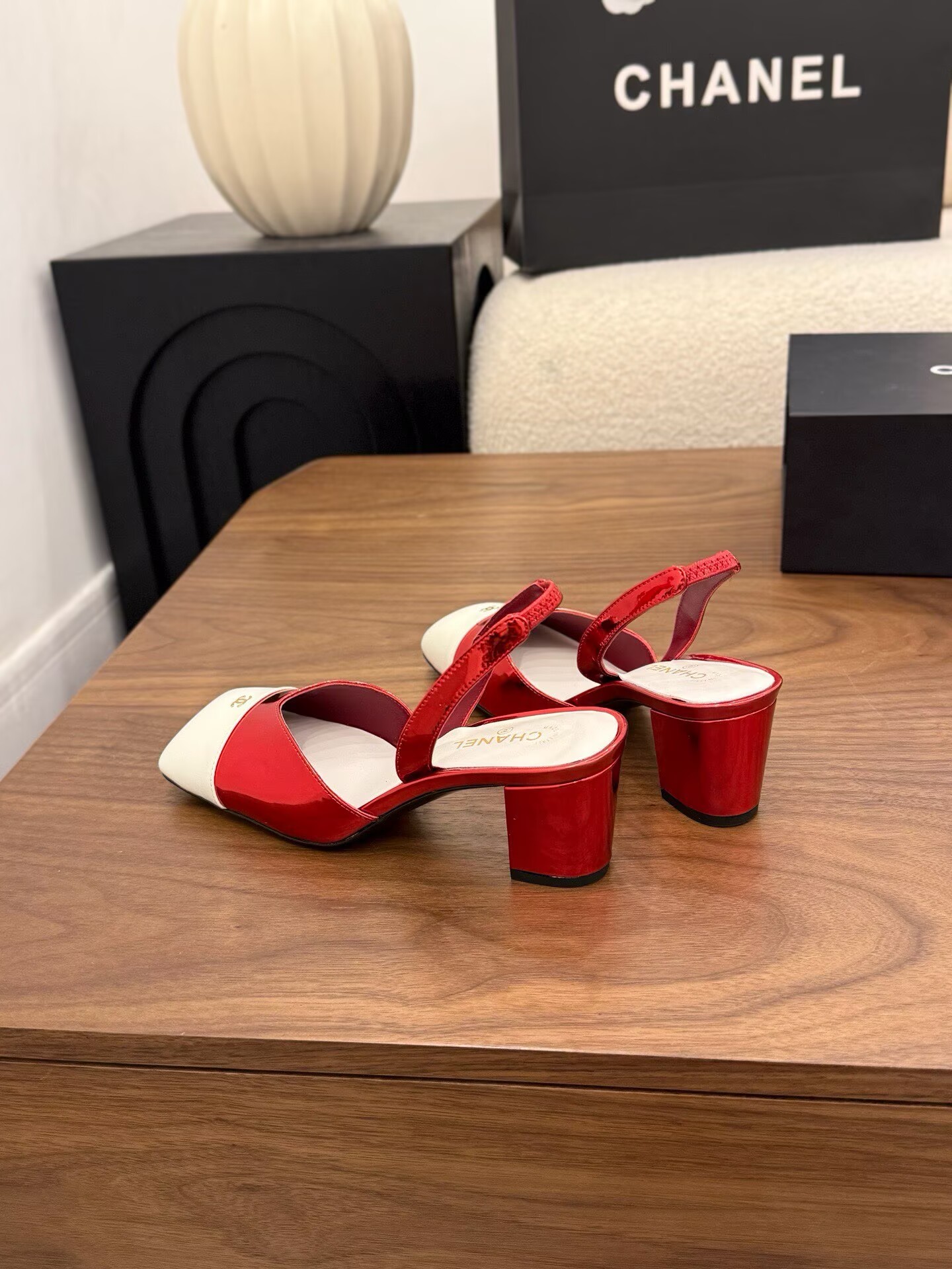 Chanel Pumps Lambskin heel G47189 White&Red Chanel Pumps Lambskin heel G47189 White&Red