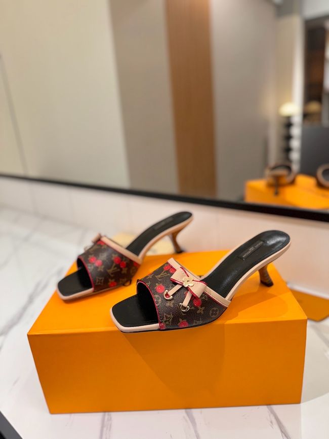 Louis Vuitton Womens slide sandal 69038-2 Louis Vuitton Womens slide sandal 69038-2