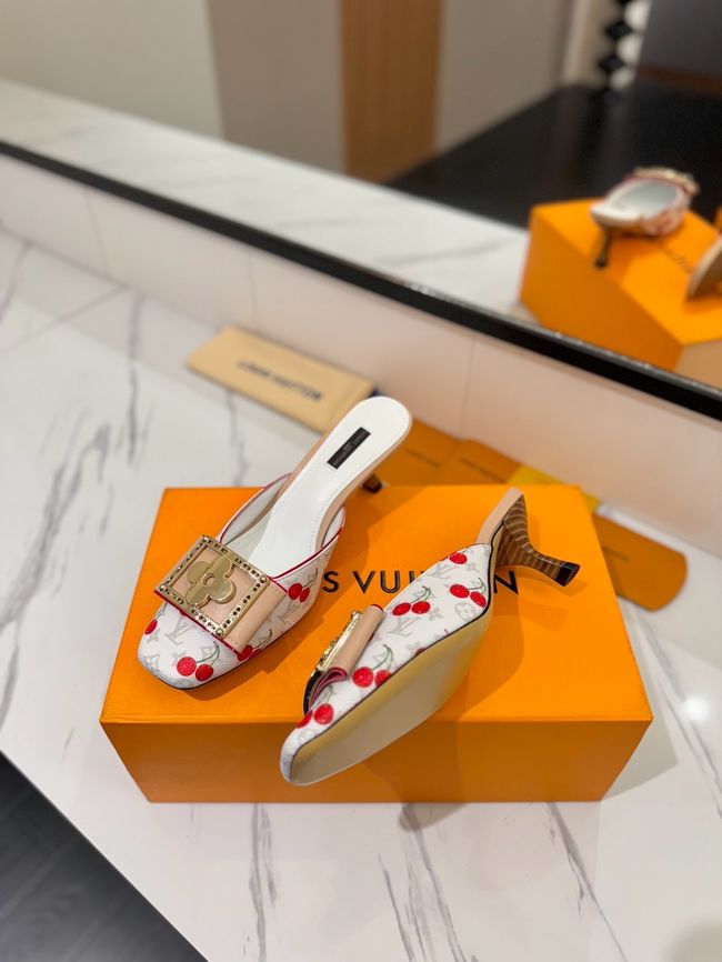 Louis Vuitton Womens slide sandal 69038-7 Louis Vuitton Womens slide sandal 69038-7