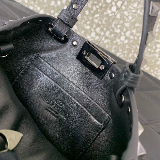 VALENTINO ROCKSTUD mini grained calfskin bag SHI16 black VALENTINO ROCKSTUD mini grained calfskin bag SHI16 black