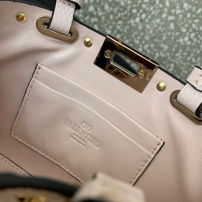 VALENTINO ROCKSTUD mini grained calfskin bag SHI16 light pink VALENTINO ROCKSTUD mini grained calfskin bag SHI16 light pink