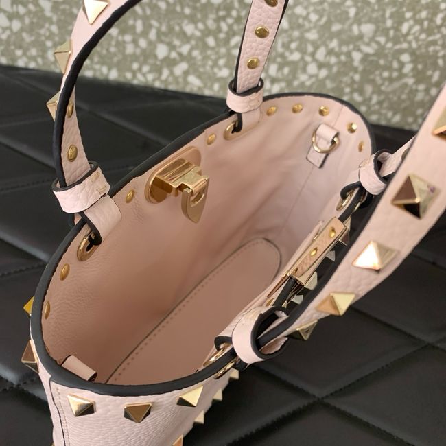 VALENTINO ROCKSTUD mini grained calfskin bag SHI16 light pink VALENTINO ROCKSTUD mini grained calfskin bag SHI16 light pink