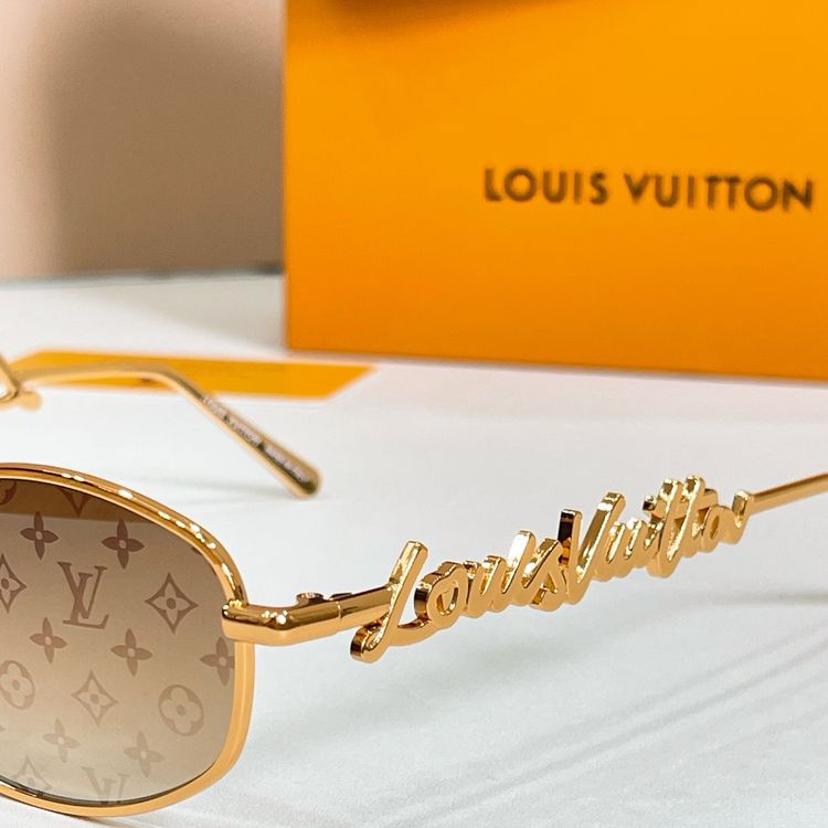 Louis Vuitton Sunglasses LVS00010-1