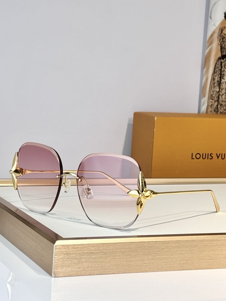 Louis Vuitton Sunglasses LVS00011-2