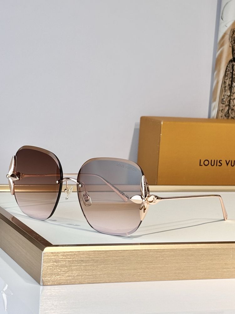 Louis Vuitton Sunglasses LVS00011-6