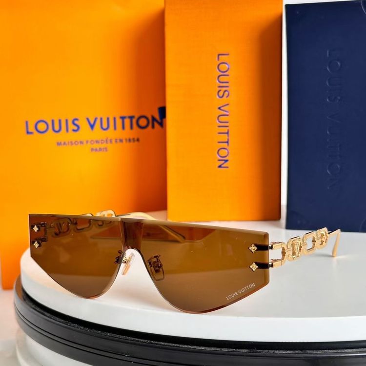 Louis Vuitton Sunglasses LVS00012-5
