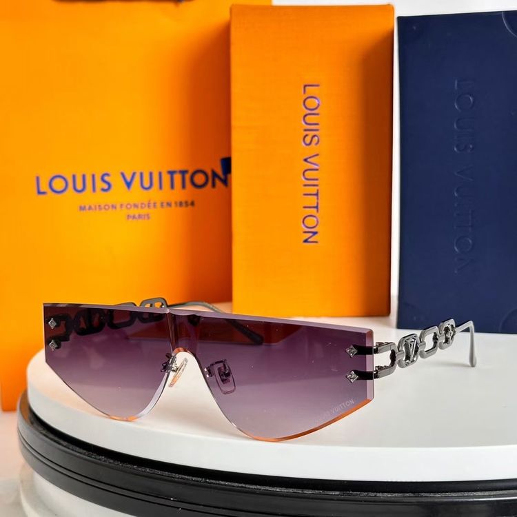 Louis Vuitton Sunglasses LVS00012-6