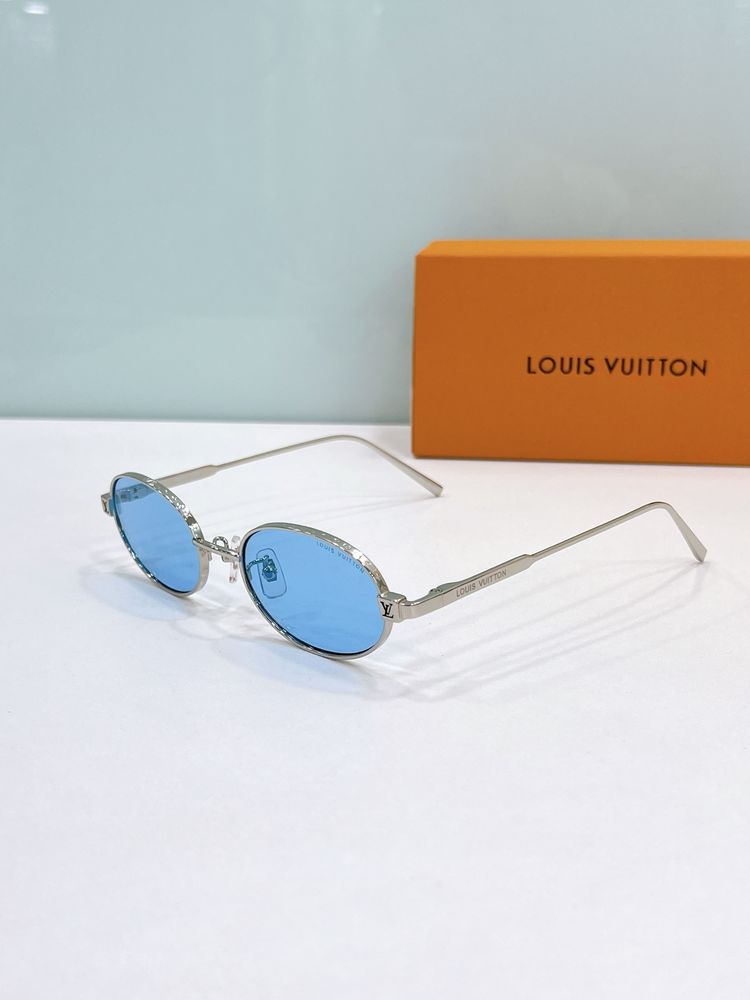 Louis Vuitton Sunglasses LVS00015-3