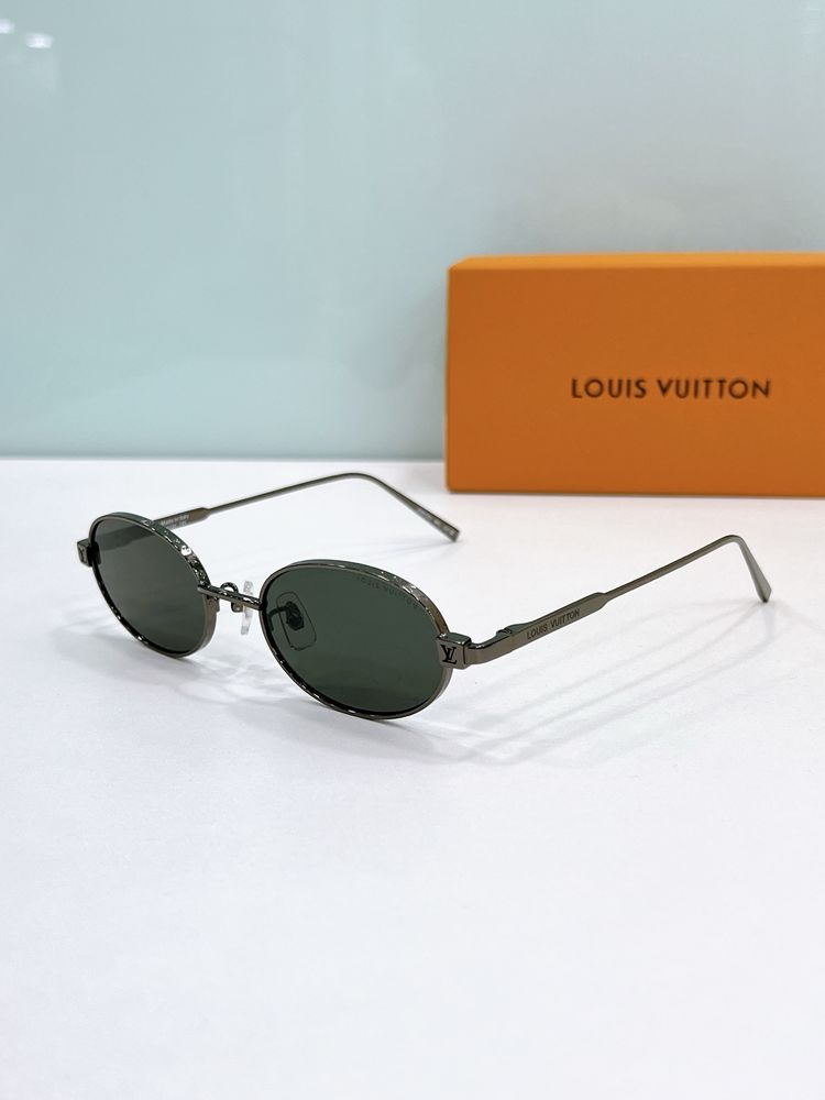 Louis Vuitton Sunglasses LVS00015-6