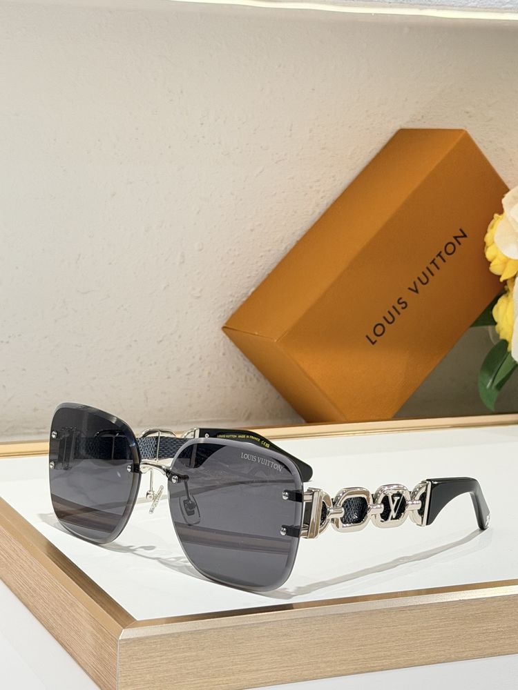 Louis Vuitton Sunglasses LVS00019-5