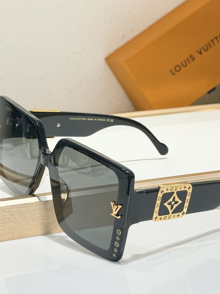 Louis Vuitton Sunglasses LVS00020-1