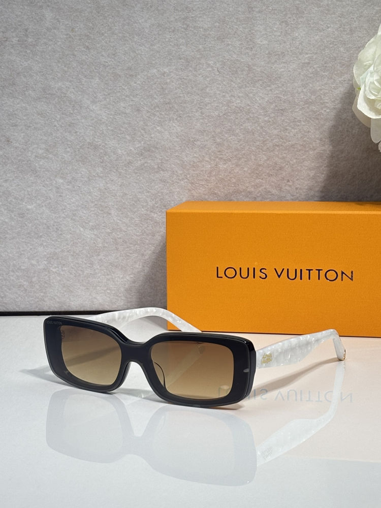 Louis Vuitton Sunglasses LVS00021-1