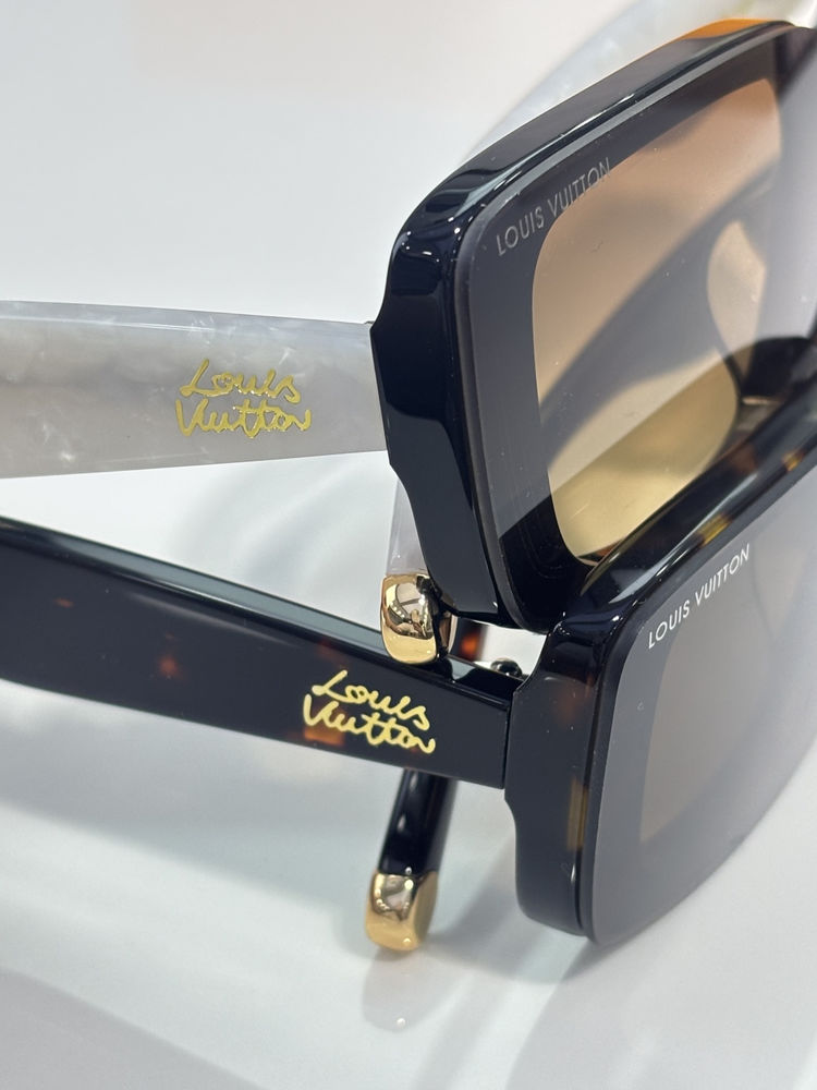 Louis Vuitton Sunglasses LVS00021-1