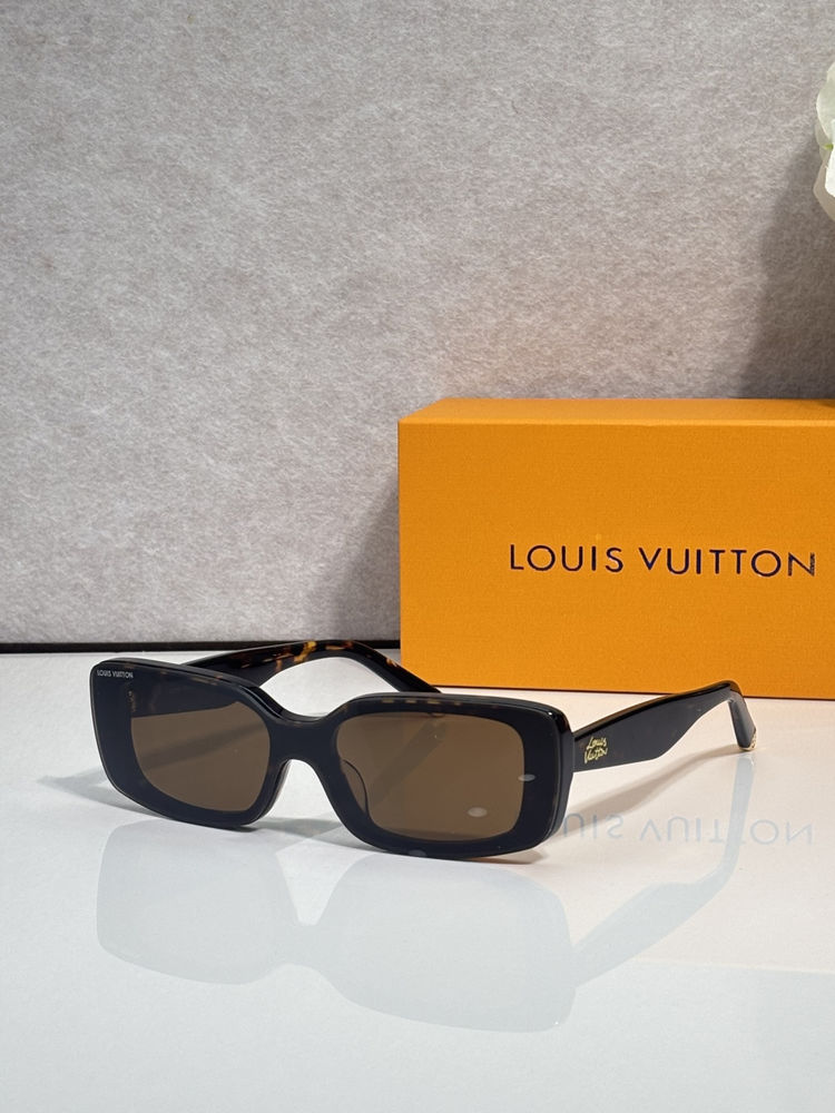 Louis Vuitton Sunglasses LVS00021-3