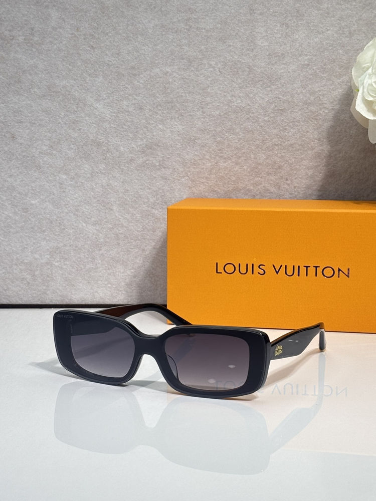 Louis Vuitton Sunglasses LVS00021-4