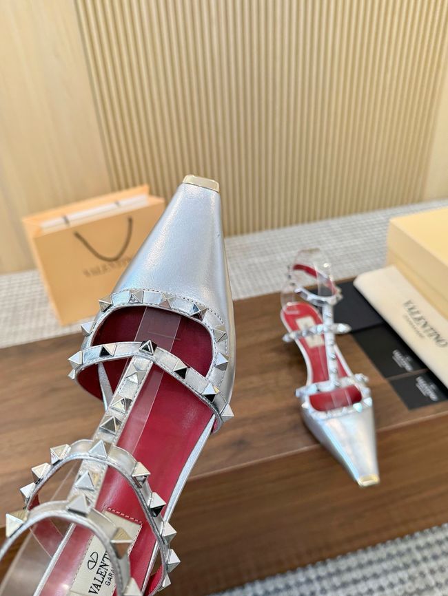 Valentino ROCKSTUD lambskin high heels 4cm 65052-3 Valentino ROCKSTUD lambskin high heels 4cm 65052-3