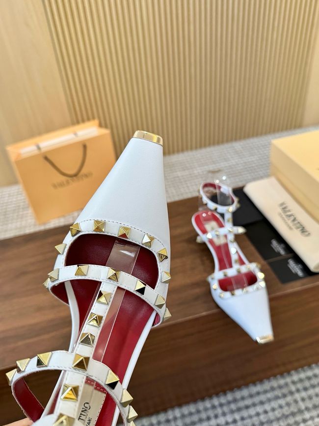 Valentino ROCKSTUD lambskin high heels 4cm 65052-5 Valentino ROCKSTUD lambskin high heels 4cm 65052-5