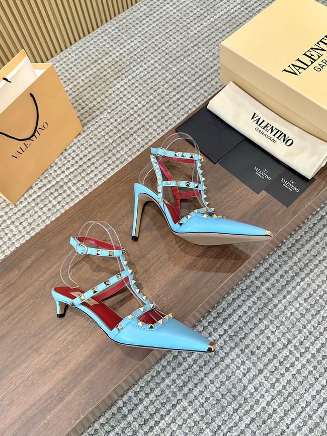 Valentino ROCKSTUD lambskin high heels 4cm 65052-6 Valentino ROCKSTUD lambskin high heels 4cm 65052-6