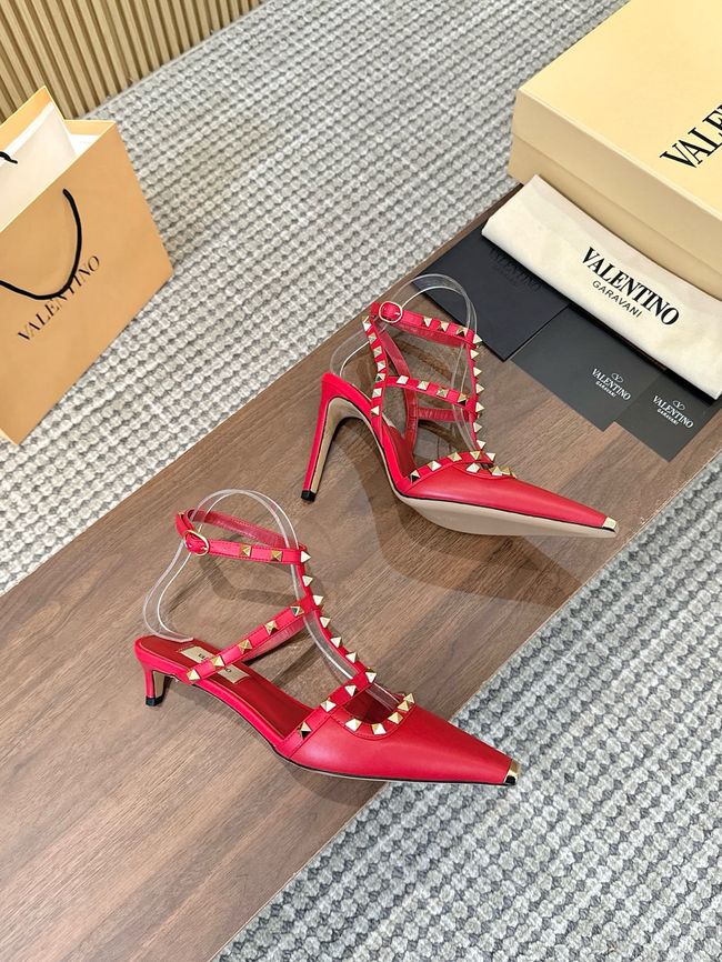 Valentino ROCKSTUD lambskin high heels 4cm 65052-1 Valentino ROCKSTUD lambskin high heels 4cm 65052-1
