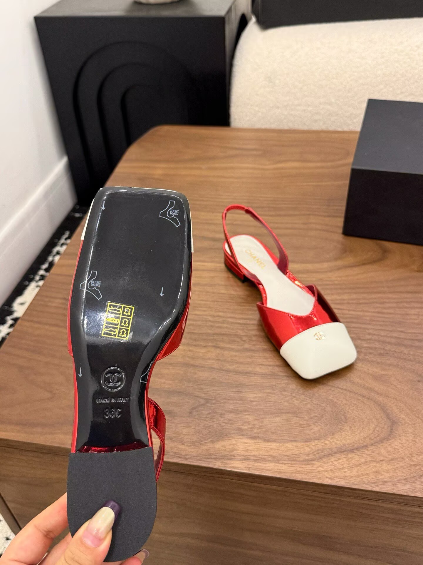 Chanel Pumps Lambskin Flat Shoes G47188 White&Red Chanel Pumps Lambskin Flat Shoes G47188 White&Red