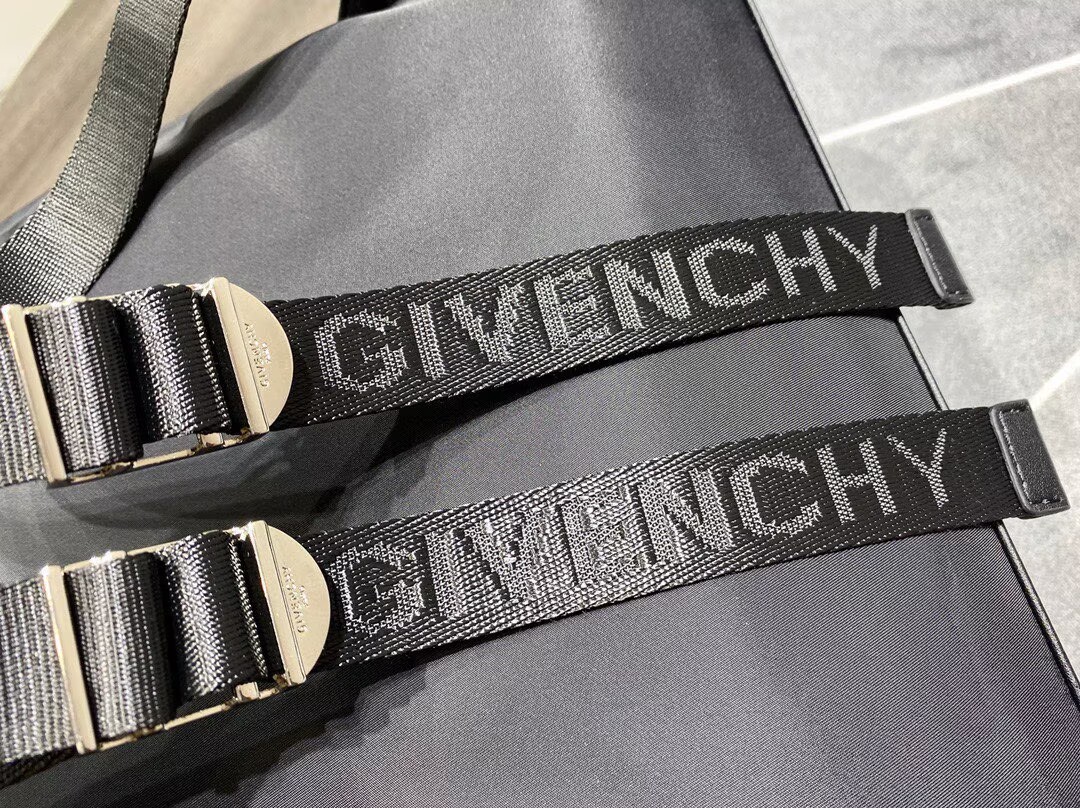 Givenchy Backpack G53012 Black Givenchy Backpack G53012 Black