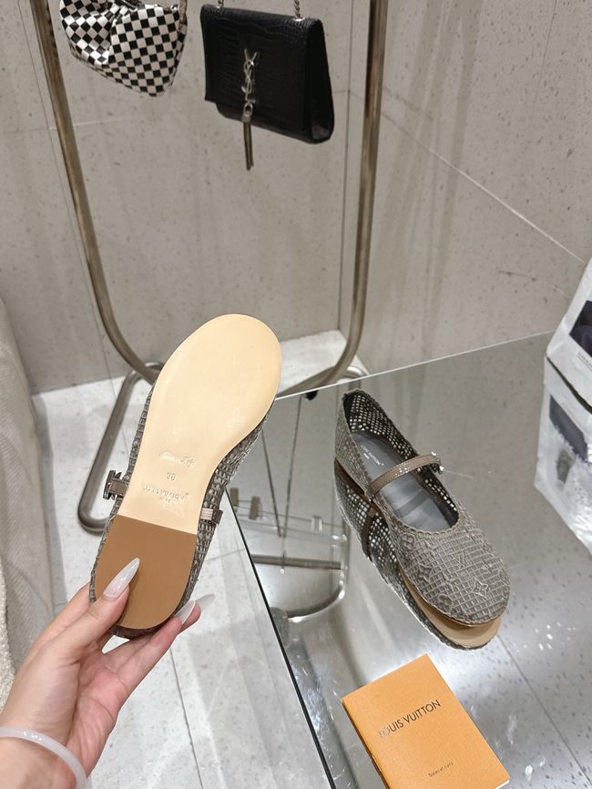 Louis Vuitton Romy Flat Ballerina 1AK24A-3 Louis Vuitton Romy Flat Ballerina 1AK24A-3