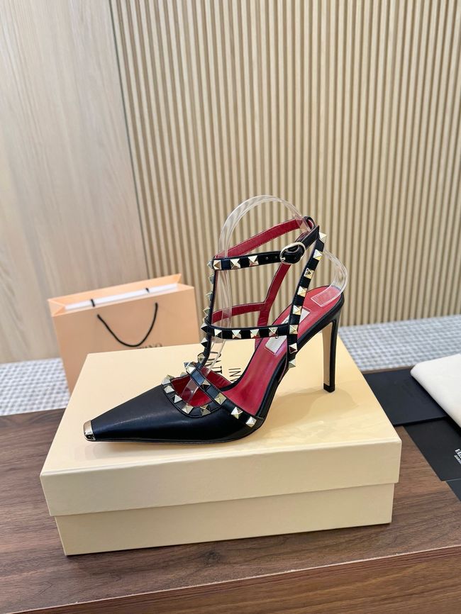 Valentino ROCKSTUD lambskin high heels 10cm 65053-1 Valentino ROCKSTUD lambskin high heels 10cm 65053-1