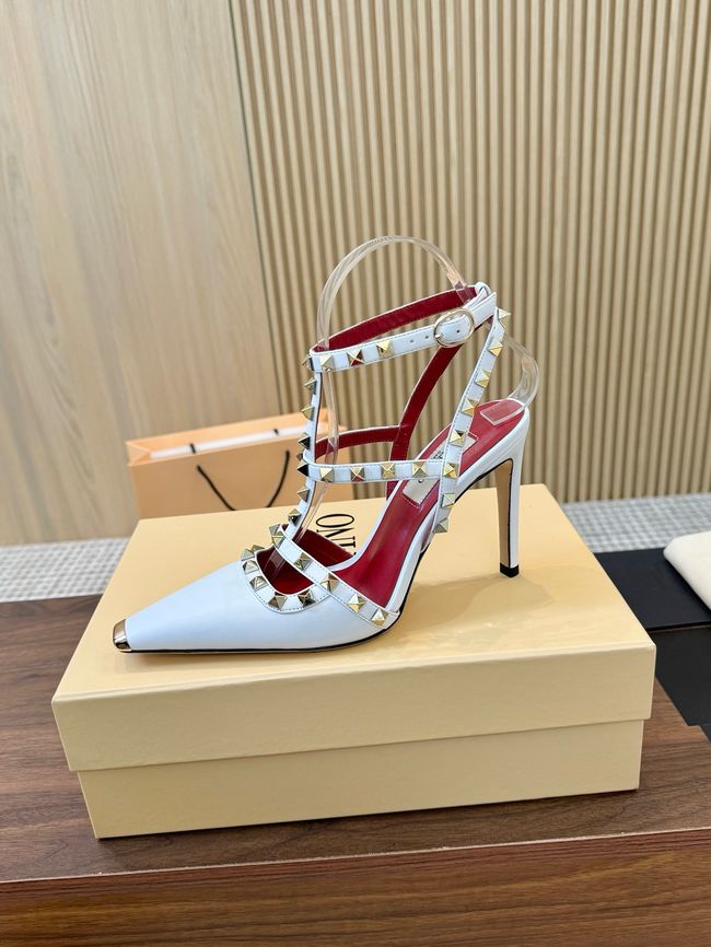 Valentino ROCKSTUD lambskin high heels 10cm 65053-10 Valentino ROCKSTUD lambskin high heels 10cm 65053-10