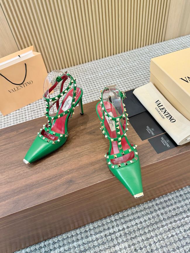 Valentino ROCKSTUD lambskin high heels 10cm 65053-2 Valentino ROCKSTUD lambskin high heels 10cm 65053-2