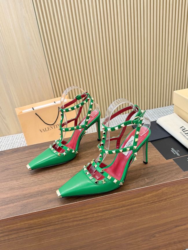 Valentino ROCKSTUD lambskin high heels 10cm 65053-2 Valentino ROCKSTUD lambskin high heels 10cm 65053-2