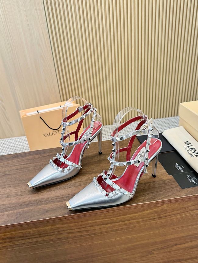 Valentino ROCKSTUD lambskin high heels 10cm 65053-5 Valentino ROCKSTUD lambskin high heels 10cm 65053-5