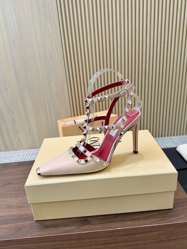 Valentino ROCKSTUD lambskin high heels 10cm 65053-8 Valentino ROCKSTUD lambskin high heels 10cm 65053-8