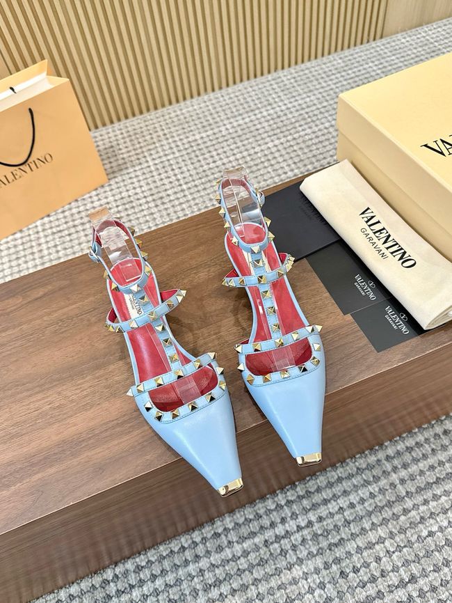 Valentino ROCKSTUD lambskin high heels 4cm 65052-10 Valentino ROCKSTUD lambskin high heels 4cm 65052-10