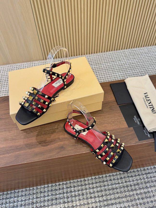 Valentino ROKSTUD lambskin sandal 65076-6 Valentino ROKSTUD lambskin sandal 65076-6