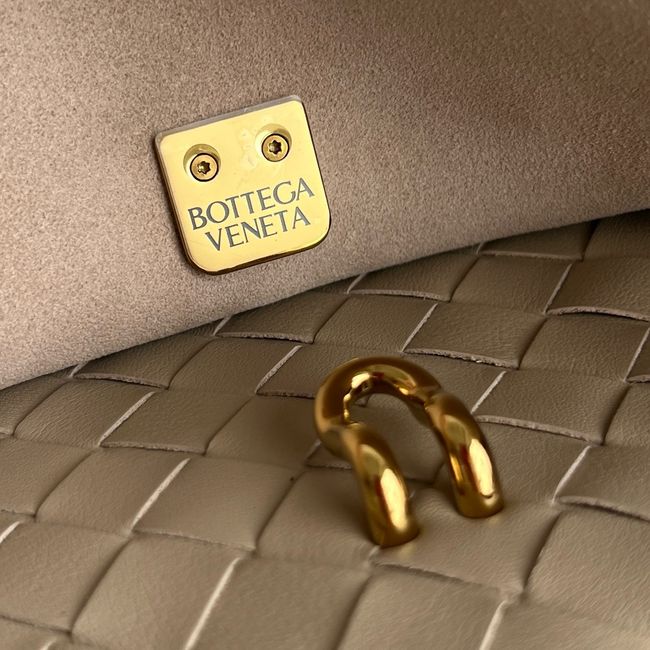 Bottega Veneta Medium Andiamo 09555 Brass finish Bottega Veneta Medium Andiamo 09555 Brass finish