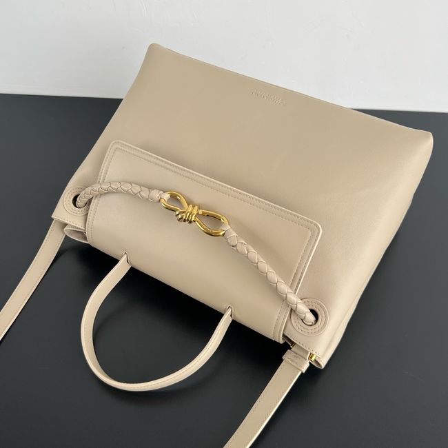 Bottega Veneta Medium Andiamo 09555 Brass finish Bottega Veneta Medium Andiamo 09555 Brass finish