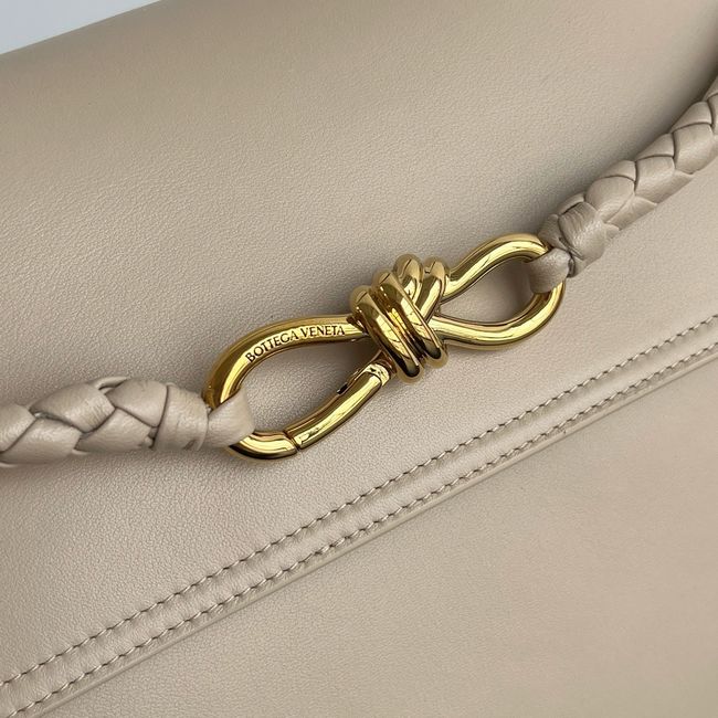 Bottega Veneta Medium Andiamo 09555 Brass finish Bottega Veneta Medium Andiamo 09555 Brass finish