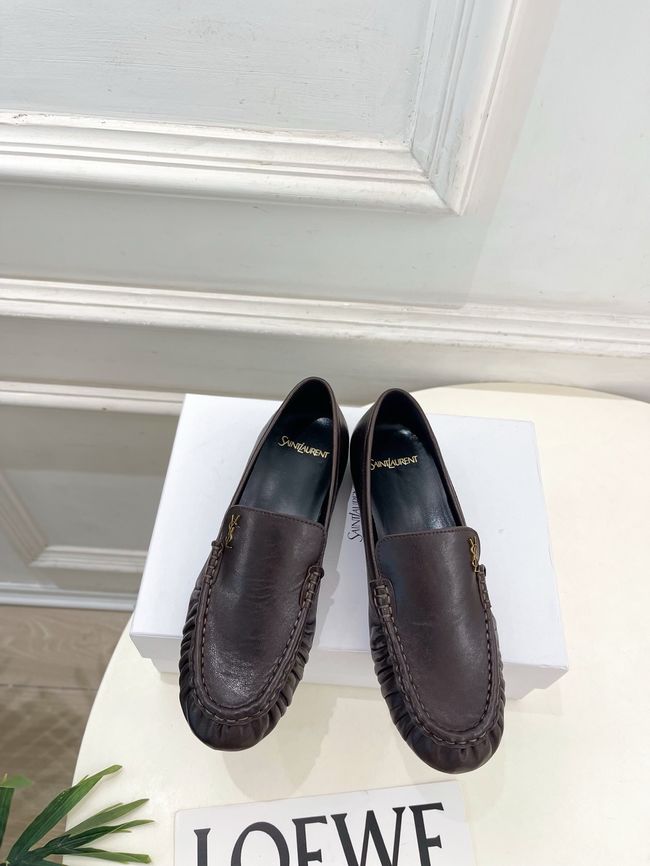 Yves saint Laurent LE LOAFER supple in shiny leather 818908-2 Yves saint Laurent LE LOAFER supple in shiny leather 818908-2